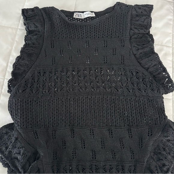 Zara Black Crochet Sleeveless Blouse - Picture 3 of 5